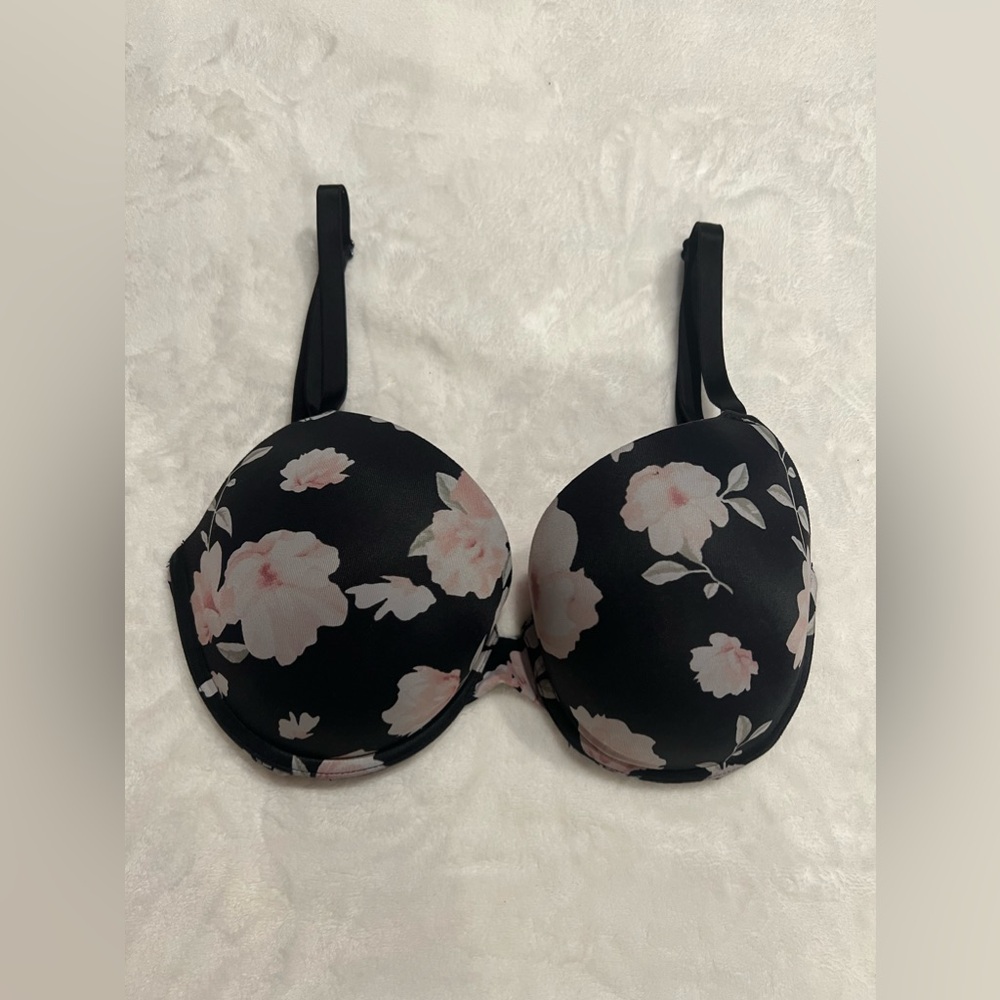 Victoria’s Secret Pink Push-Up Bra
